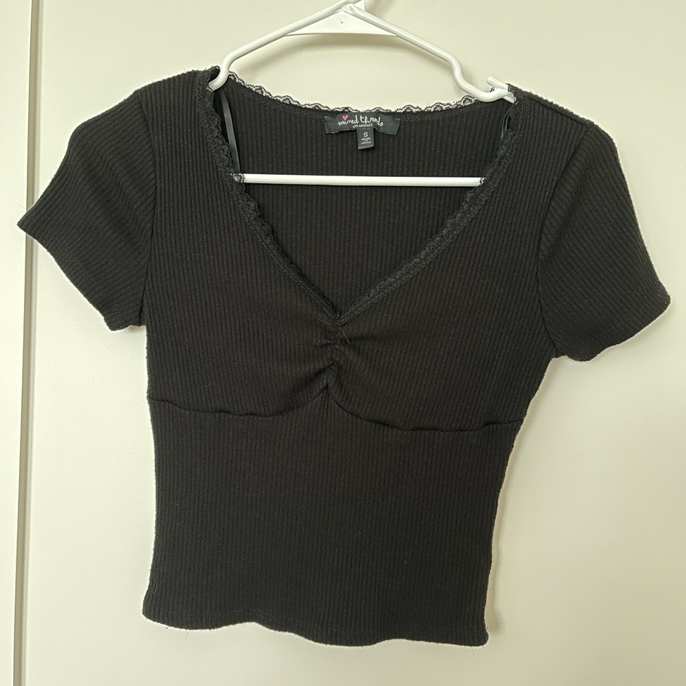 Elegant Black V-Neck Crop Top